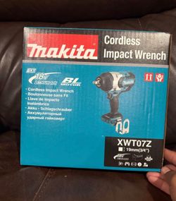 Makita 3/4 in. Square Drive 780 ft.-lb. 18V LXT Lithium-Ion Brushless Cordless High-Torque Impact Wrench, Tool Only