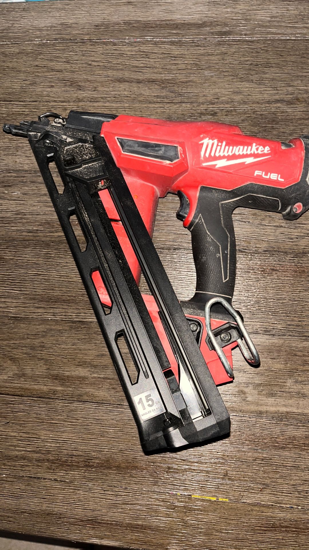Milwaukee Fuel 15 Gauge Finish Nailer