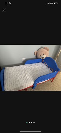 Toddler bed+Sealy’s 2 stage Mattress