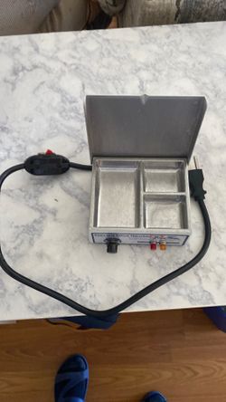 Dental wax heater