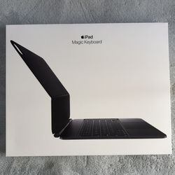 iPad Pro 13in Magic Keyboard - Black