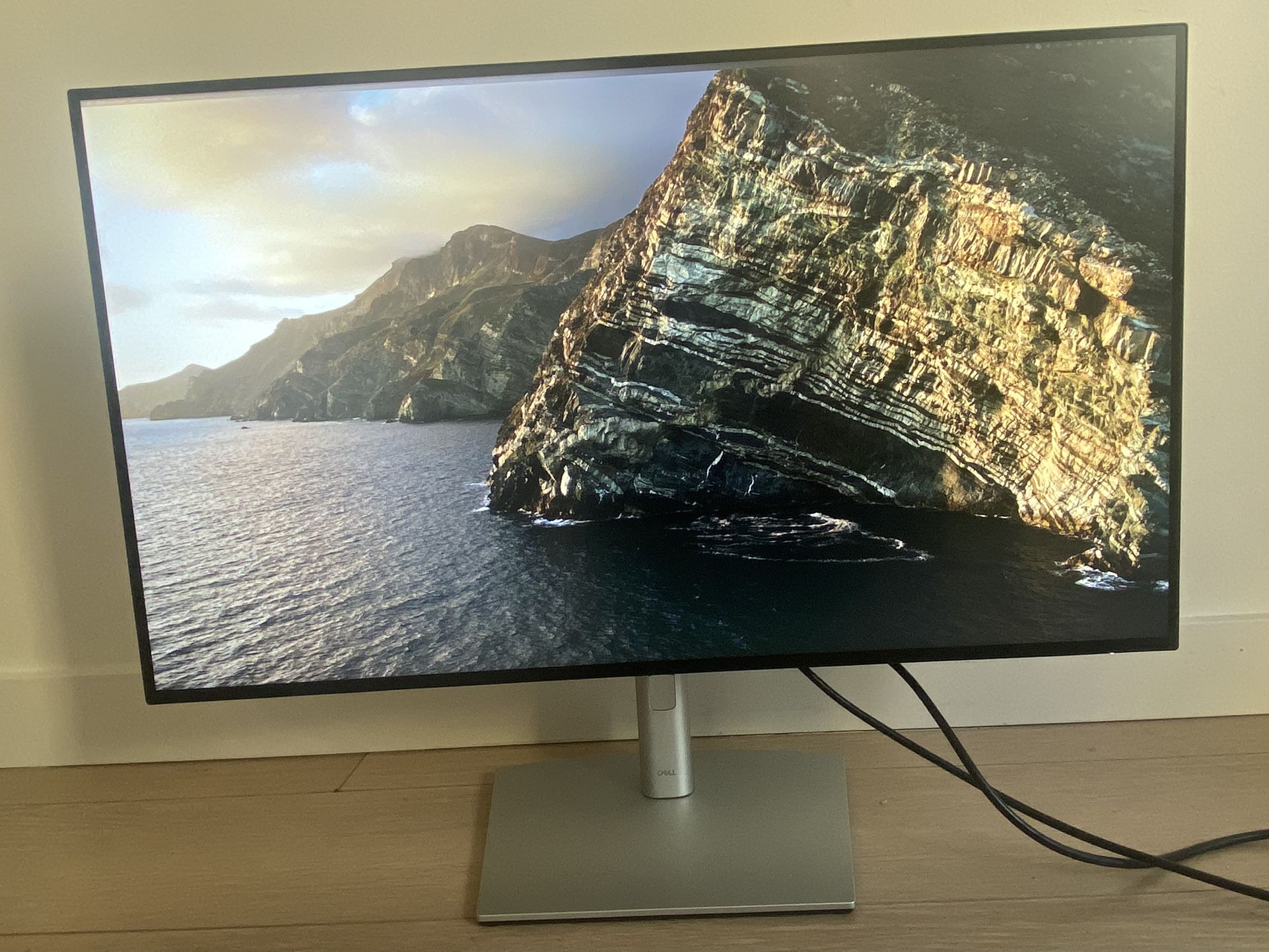 Dell U3223QE 31.5" UltraSharp  4K UHD Monitor – Great Condition