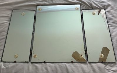 Antique trifold table top vanity mirror FIRM