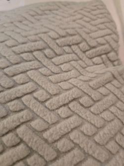 Gray fluffy fitted crib sheet
