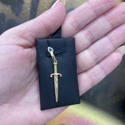 14k  Knife Charm 