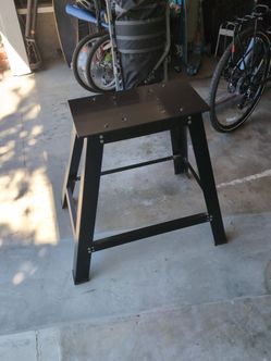 Tool stand