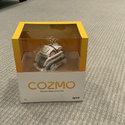 Anzi Cozmo Robot