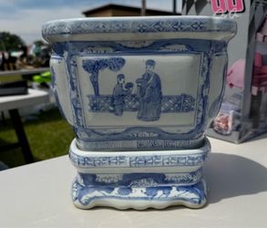 Vintage Chinese Canton Tree Pot on Stand Chinoiserie Blue and White Planter