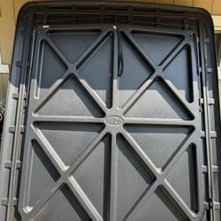 6.5 Silverado bed cover with 2 spare keys 