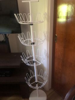 SHOE TREE