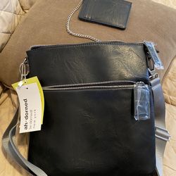 Ah-dorned NewYork Vegan Leather Purse Blk With Silver Chained Wallet 