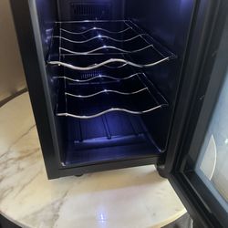 6 bottle wine fridge