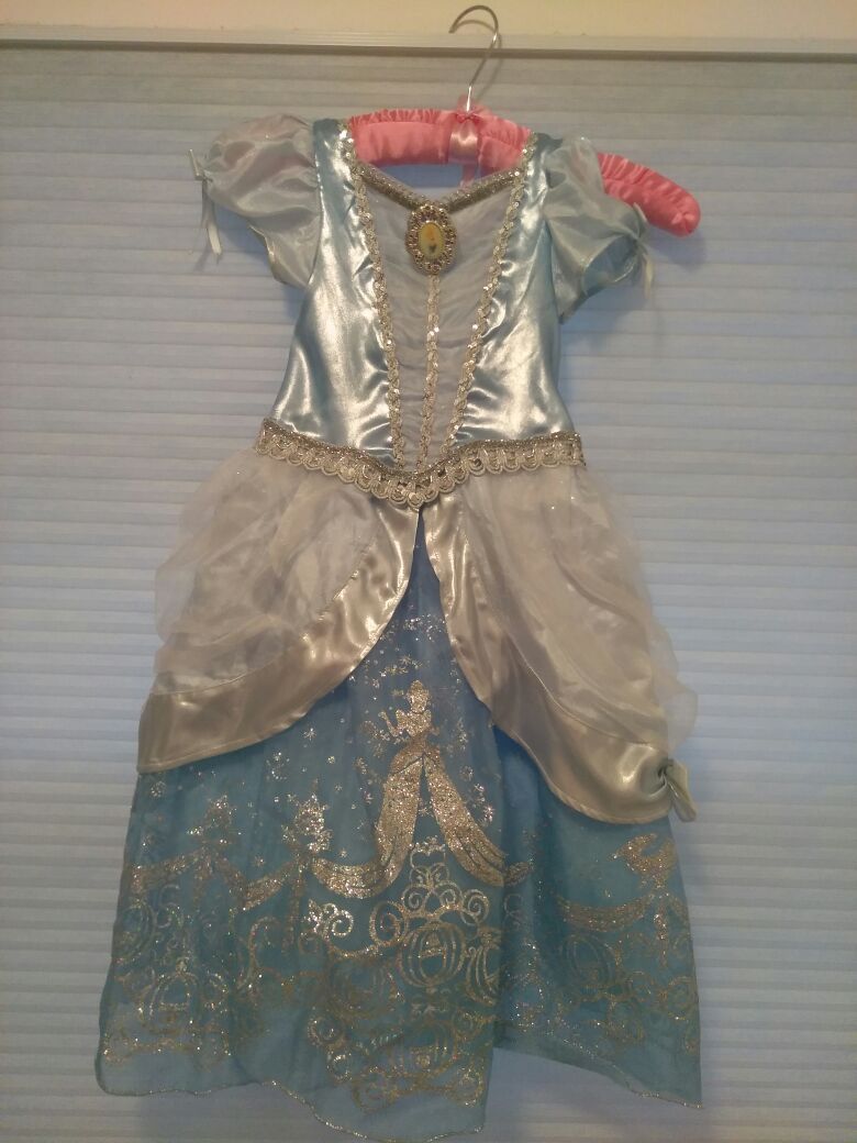 Cinderella dress size xs 4
