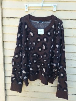 American Eagle Womens Brown Leopard Print Crewneck Sweater