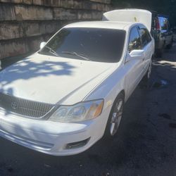 Toyota Avalon        Chevy Impala 