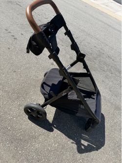 Infant stroller and car seat