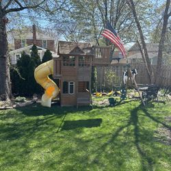 Cedar Summer Kids Playhouse 