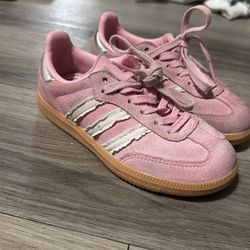 Kids sambas size 11c in box $25
