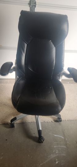 Black Leather High-Back Office Chair