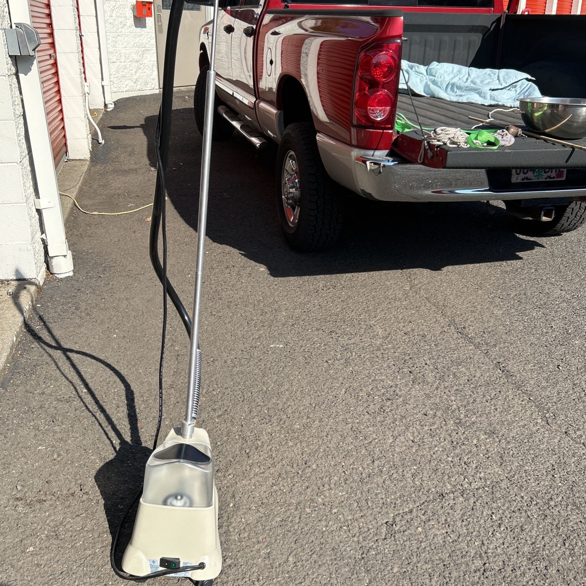 Professional Jiffy Steamer
