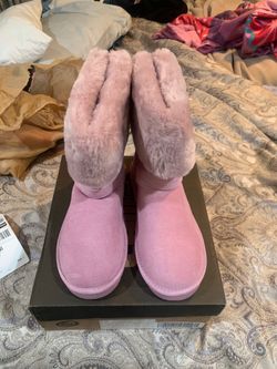 Lamb boots women