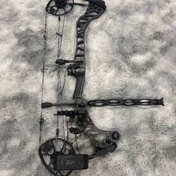 Mathews Vertix Bow - 29.5" / 70#