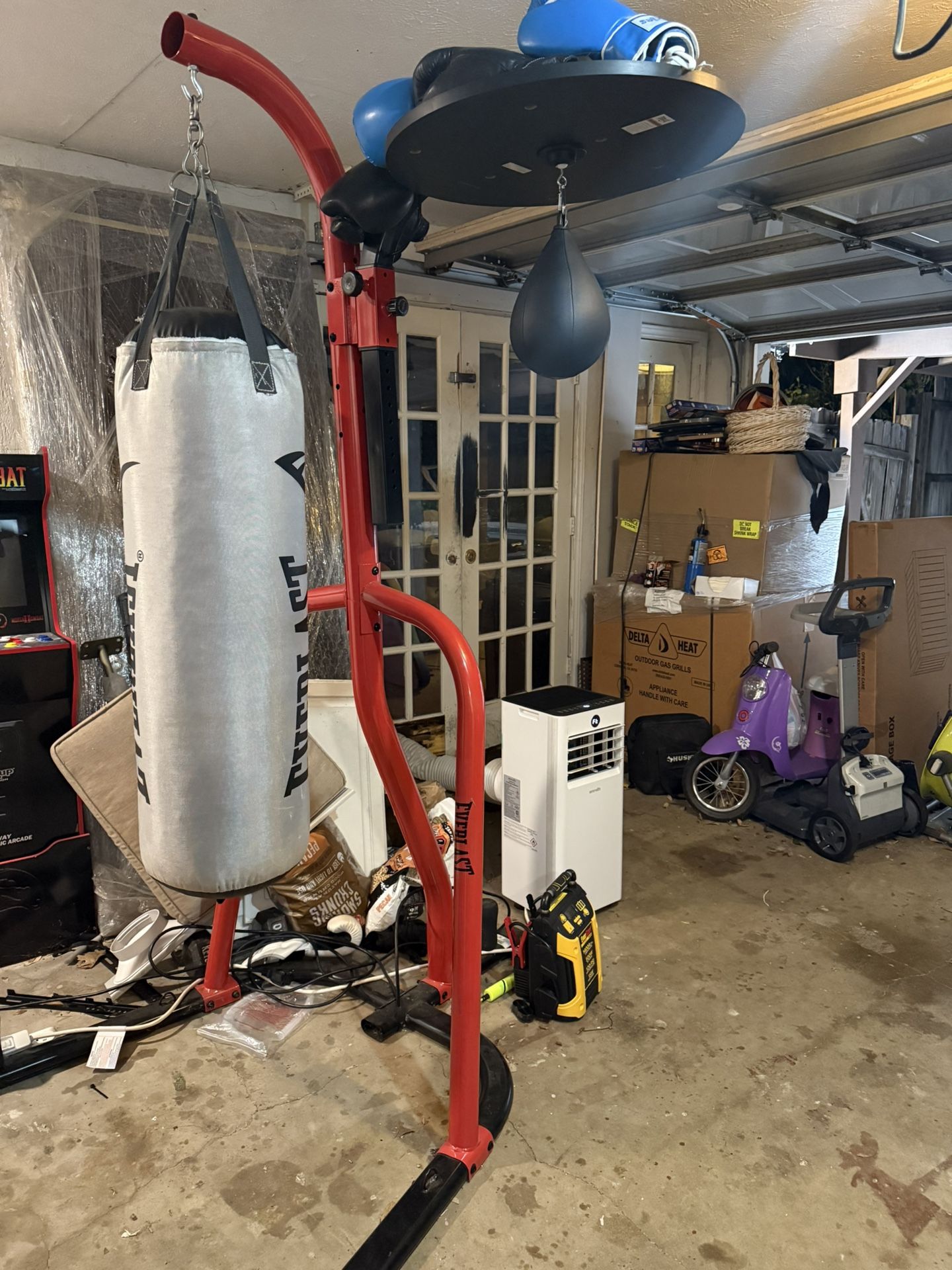 Boxing heavy bag, speed bag, and hangover. EverLast.