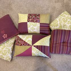 6 Reversible Raspberry And Lime Pillows/cushions