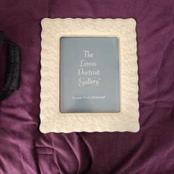 Lennox 8x10 Wedding Frame
