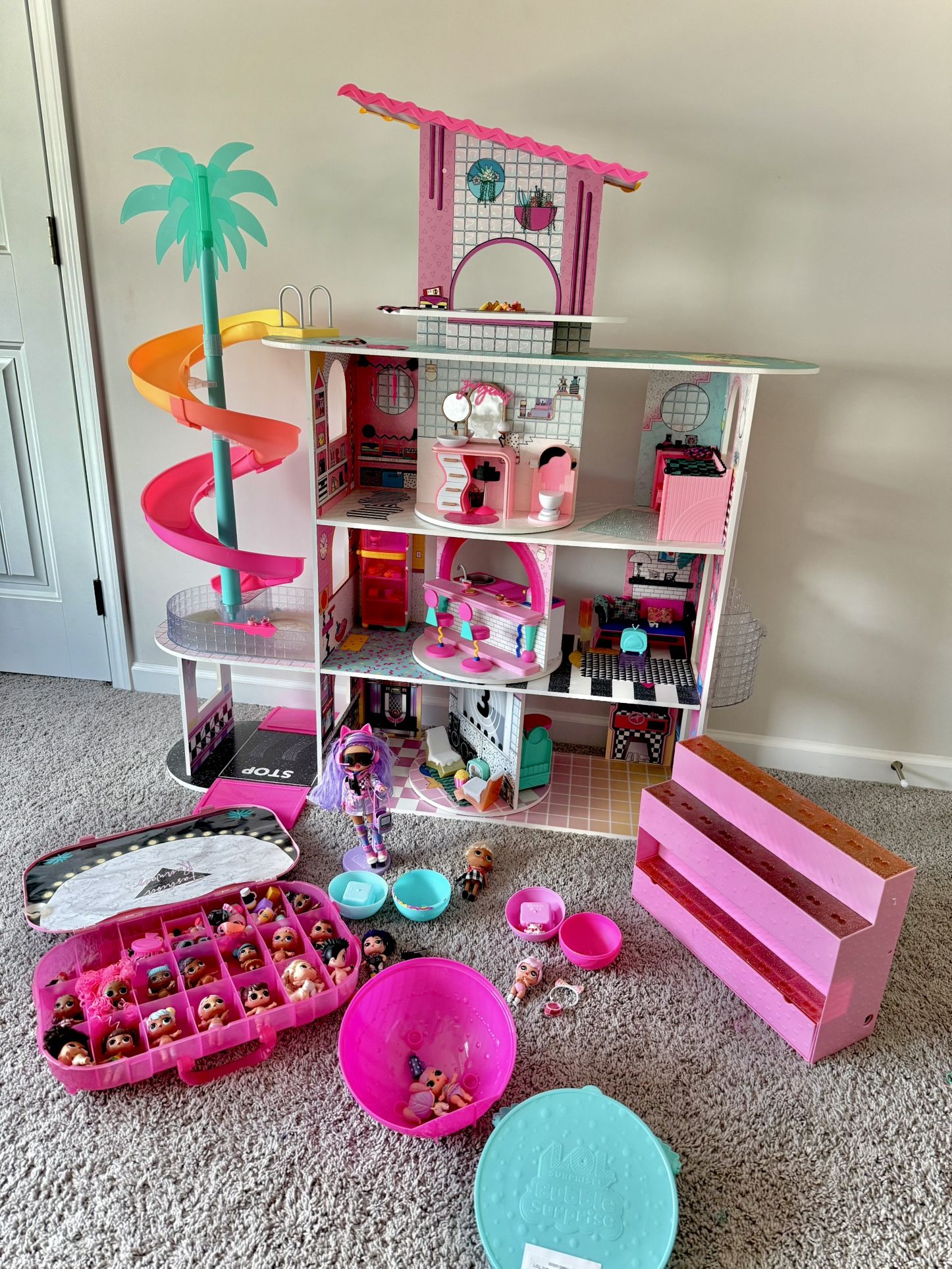 LOL Doll House