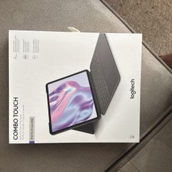 Logitech Combo Touch For IPad Pro  13in M4