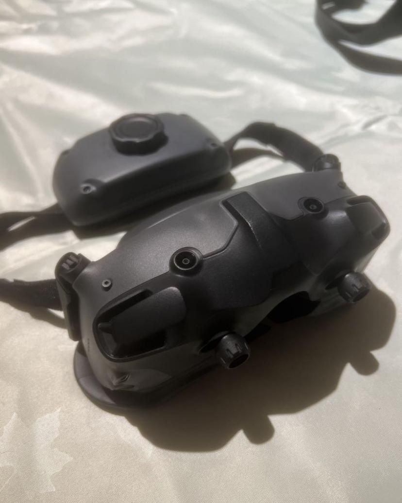DJI Avata 2 Fly More Combo with 3 Batteries use this