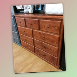 9 Drawer Pinewood Dresser /Comoda 9