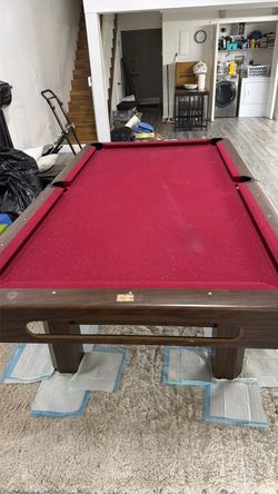 Pool table