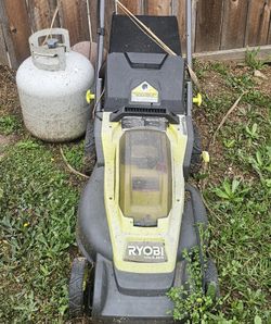 Robi Battery Op Lawnmower