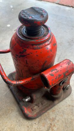 Norco 12 ton low profile bottle jack