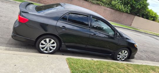 Toyota corolla 2009 $3800