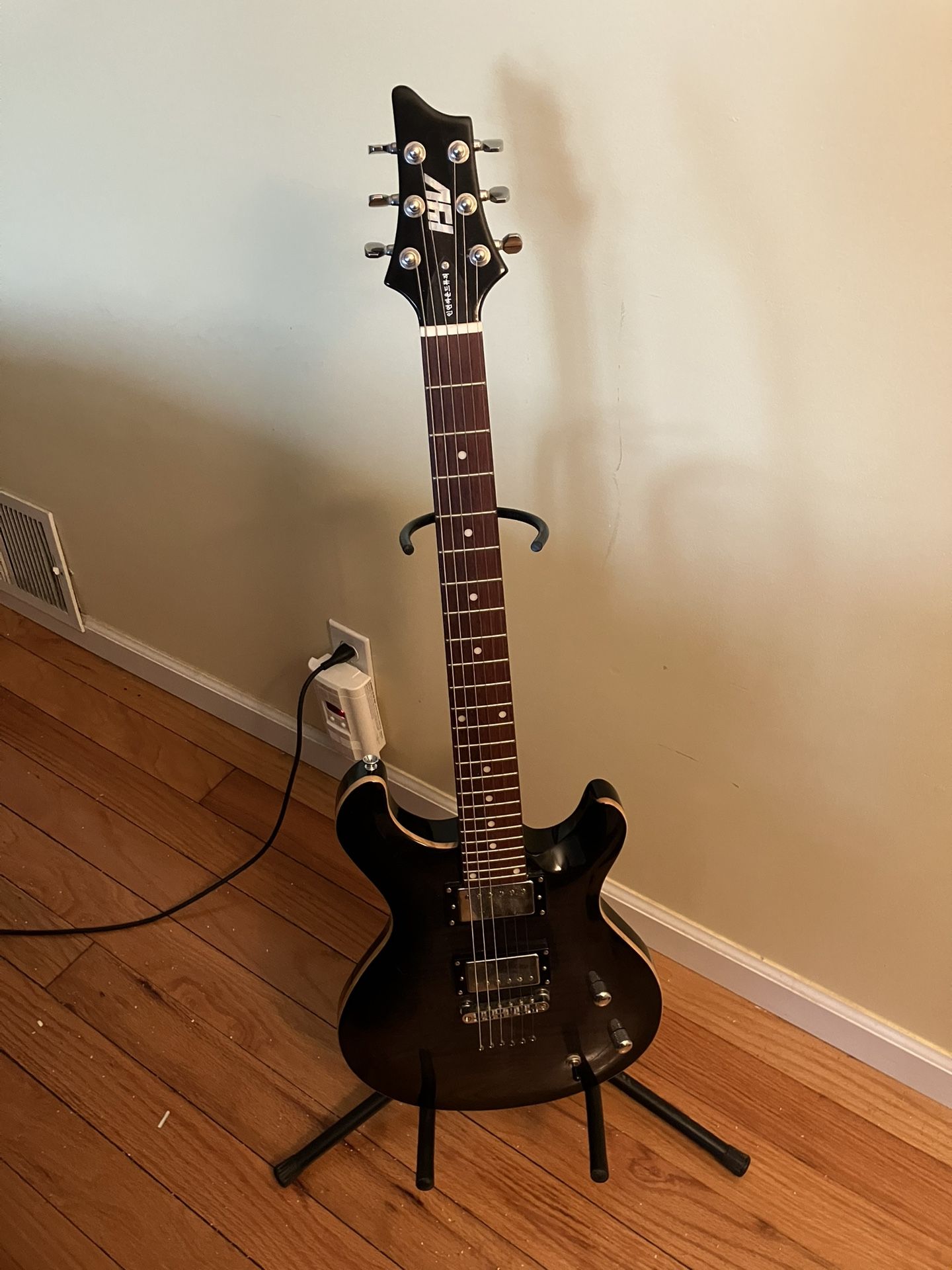 IYV IP-350 TBK Solid-Body Electric Guitar, Translucent Black