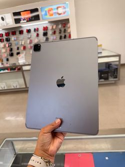 iPad Pro 12.9 6th Gen 256gb WiFi LTE
