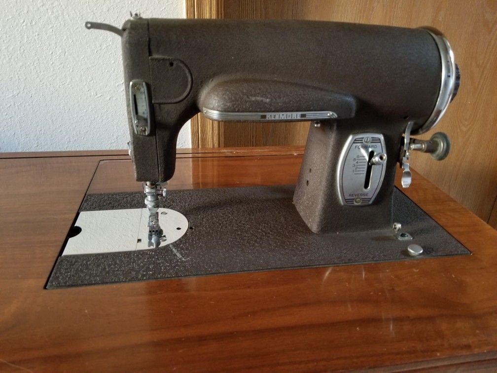 Sewing machine 1949 Kenmore by White