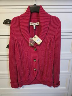 GH Bass & Company, Limited Heritage Collection Magenta Sweater Large