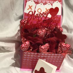 Beautiful Valentine's day gift box 