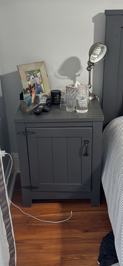 Night stand
