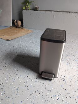 Small trash can