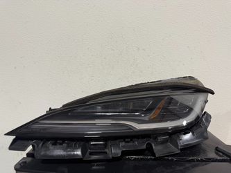 TESLA MODEL 3 LEFT HEADLIGHT 2024
