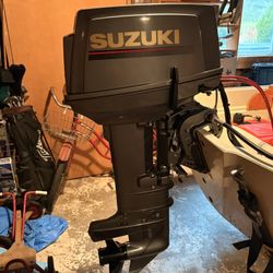 1980+/- Sukuki 40 HP - 2 stroke