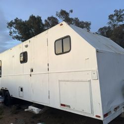 Toy Hauler / Traila 