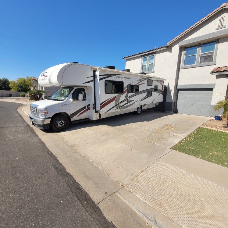 2022 Thor Four Winds 31ev