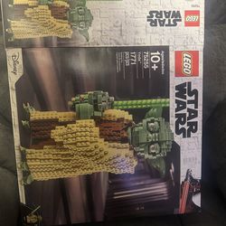 Lego Yoda Figurine #75255 (Retired)