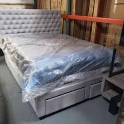 Queen Platform Bed With Drawers